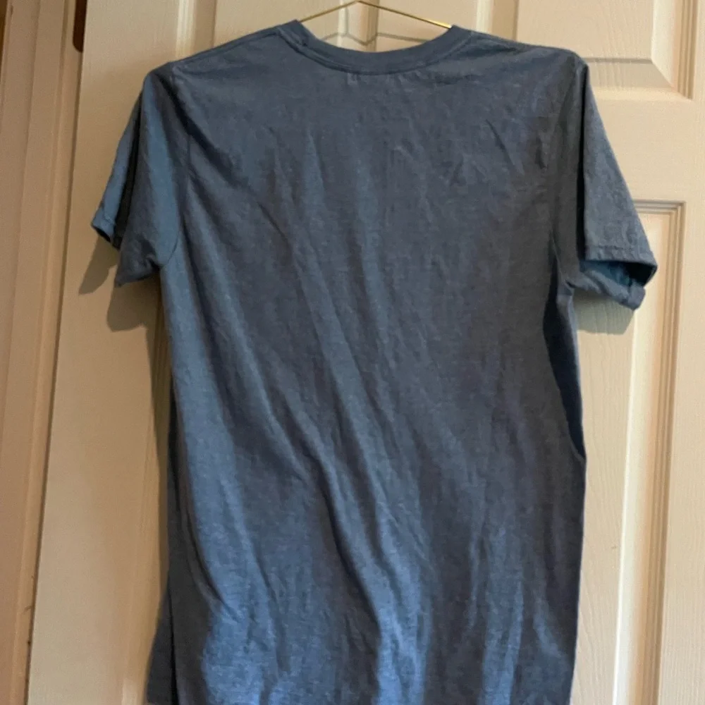Gilden You Be You blue T-shirt-medium - Picture 4 of 4